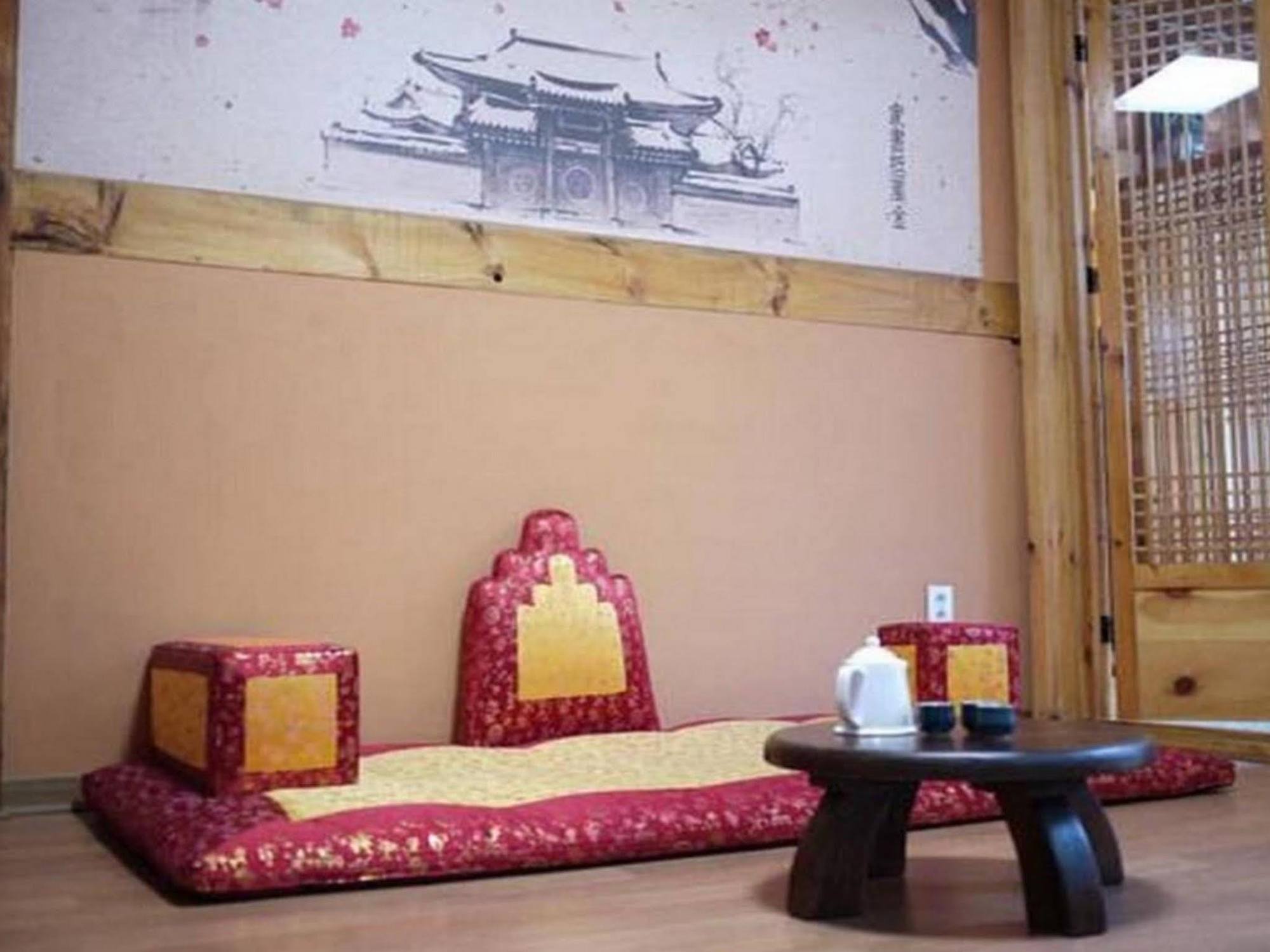 Haemil Hanok Guesthouse Seoul Exterior photo